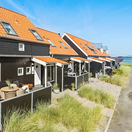 Gorgeous In Juelsminde With Wifi *